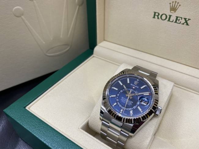 スカイドゥエラー×青 326934の買取相場