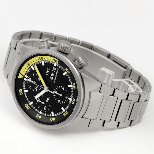 チタン製モデルもあり