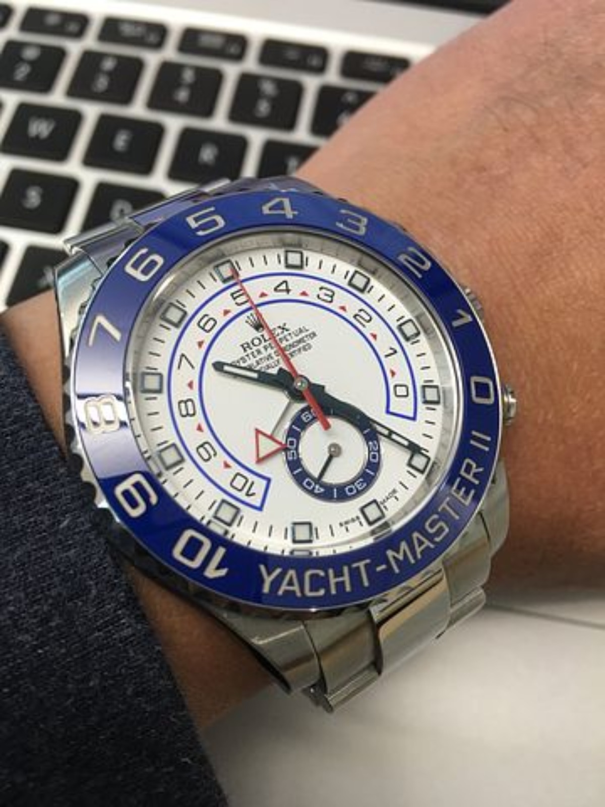 腕時計のレトログラードとは 意味や仕組み オススメの時計も紹介 Richwatch