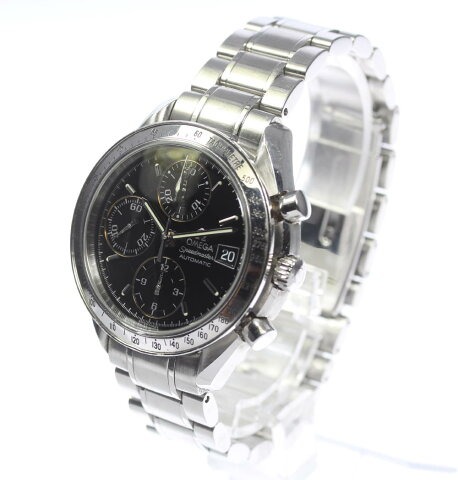 オメガスピードマスターデイトはさりげなく高級感を演出できる腕時計