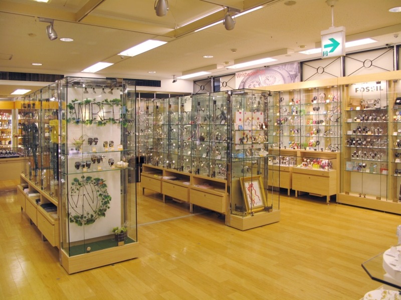 池袋の時計店：オンタイム池袋ロフト店