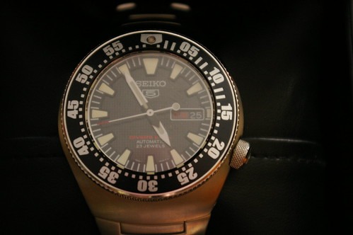 ウオッチタウン新松戸店の特徴・品揃え