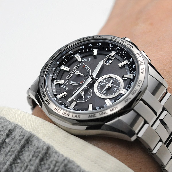 シチズン ATTESA AT9096-57Eの特徴・機能