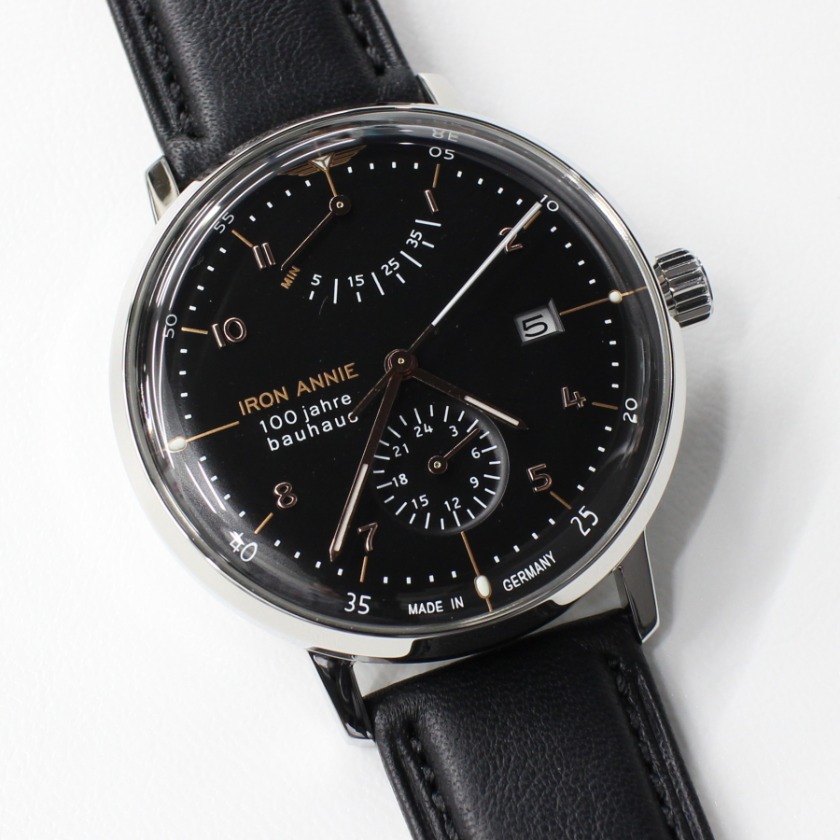  IRON ANNIE(アイアン・アニー)