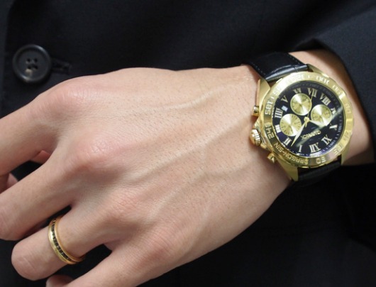 ①本格的なクロノグラフを搭載