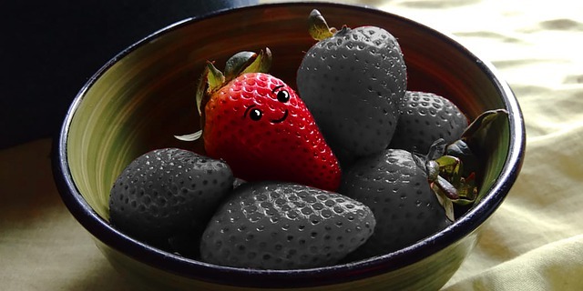 オーデマピゲのレディース腕時計：ロイヤル オーク・オートマティック 77350ST.OO.1261ST.01の特徴・機能