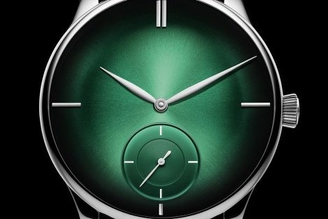 2013年以降の光沢のあるサンレイタイプ文字盤