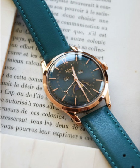 ヘンリーロンドンの修理はガラス交換もできる？