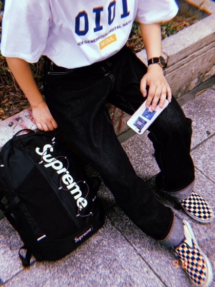 コーデ2:ダニエルウェリントン時計×oioiTシャツ