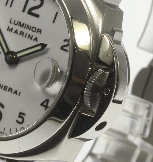 パネライの40mmモデルの小ささや厚さは？