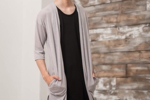 雨の日用アイテム4：7分袖カーディガン