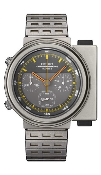 世界初のアナログクオーツクロノグラフ