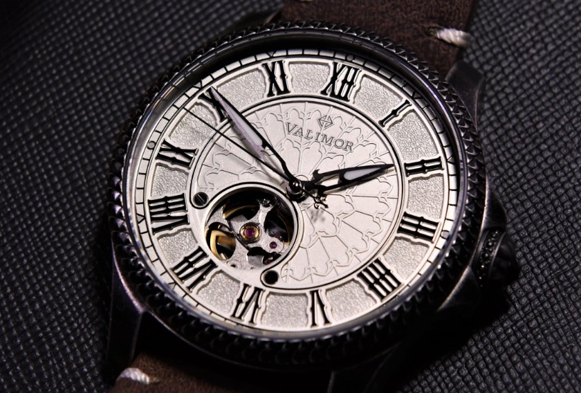 古代建築や中世文化よりインスパイアされたデザイン