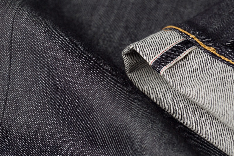 デニム生地にシフトし世界的企業に