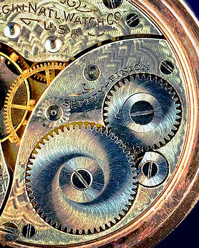 ①機械をいつも眺めたい→"両面フルスケルトン"