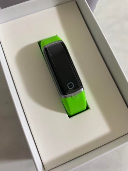 特茶のスマートウォッチ ④グリーン