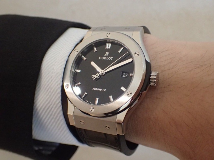 クラシック・フュージョン チタニウム ブラックシャイニー 542.NX.1270.LR