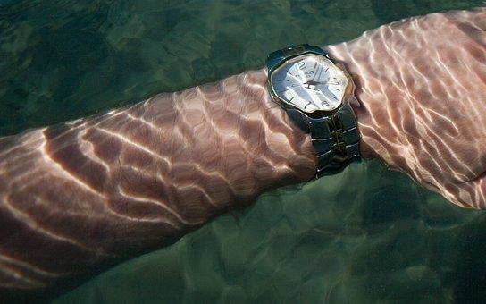 安心の20気圧防水