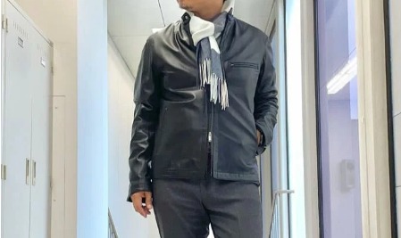 キレイめ1：ライダースとマフラー