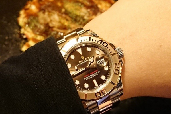 ロレックス"ヨットマスター"のグレー"に合わせるファッションは？