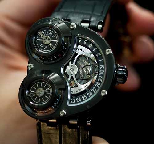 ウルベルクの時計でスタイリッシュな手元を演出しよう！