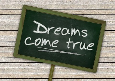 BROOKIANA(ブルッキアーナ)の腕時計は低コストで低価格を実現！