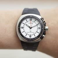 マキシオ ウェアラブル 振動式腕時計の特徴・機能