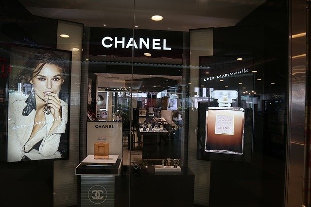 大阪市阿倍野区の時計店：CHANEL あべのハルカス店の特徴・品揃え