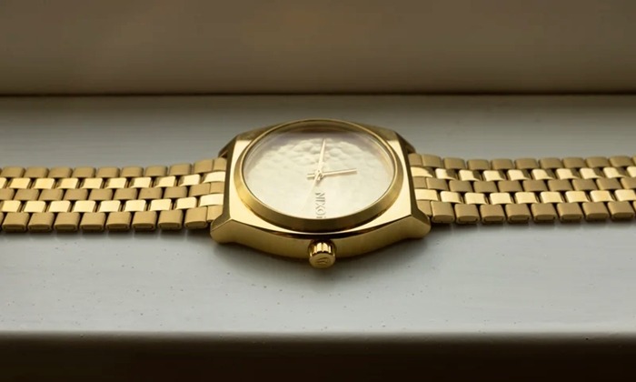 NIXON(ニクソン)のレディース腕時計：仕事は職種によって使い分ける