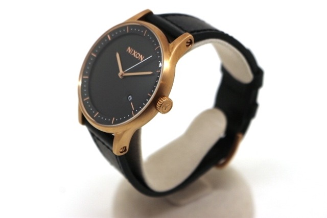 NIXON(時計)の時計修理の費用とお店の選び方を紹介