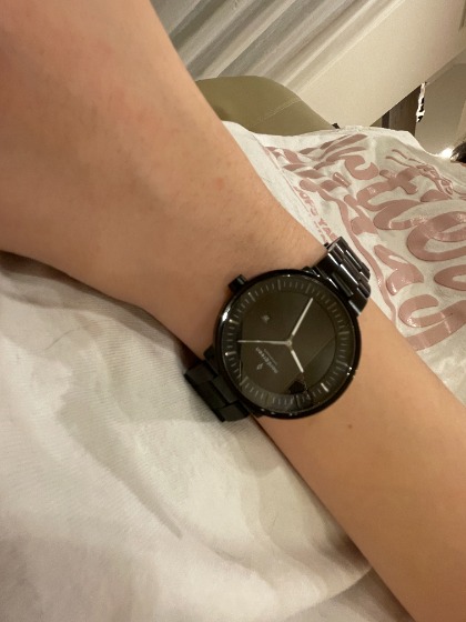 Tシャツなどカジュアルなファッションを格上げしてくれる