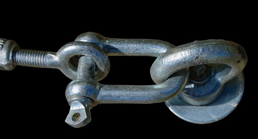 弓菅部に無垢部品が溶接されているので困難