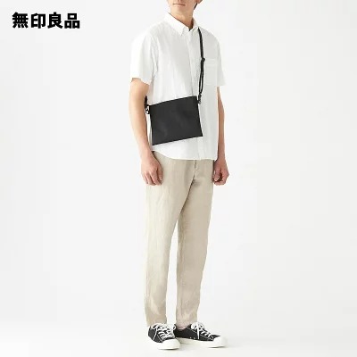 無印良品のサコッシュが人気の秘密を解説