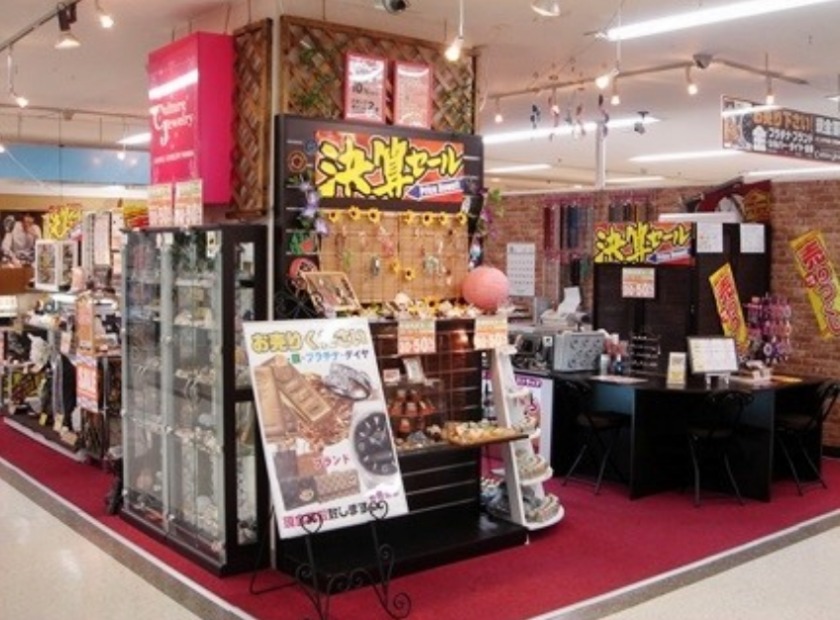 むつ市の時計店：カルチャージュエリーむつマエダ本店