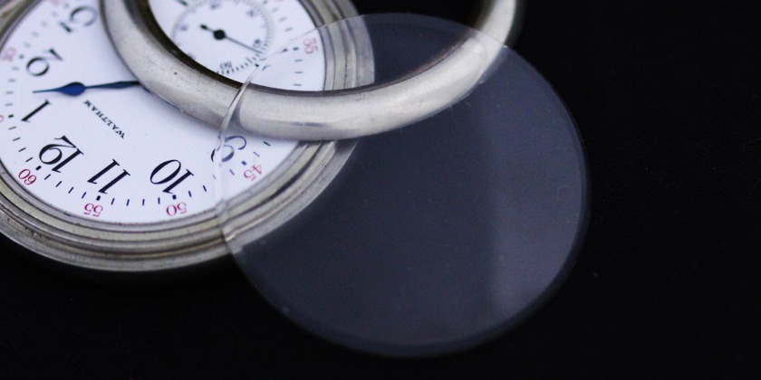 4.味わい深いプラスチック風防