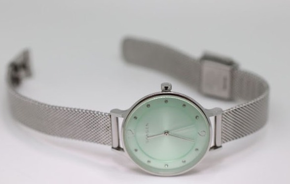 3針の電池交換＋ガラス修理料金の目安