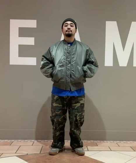 コーデ8：MA-1×迷彩パンツ