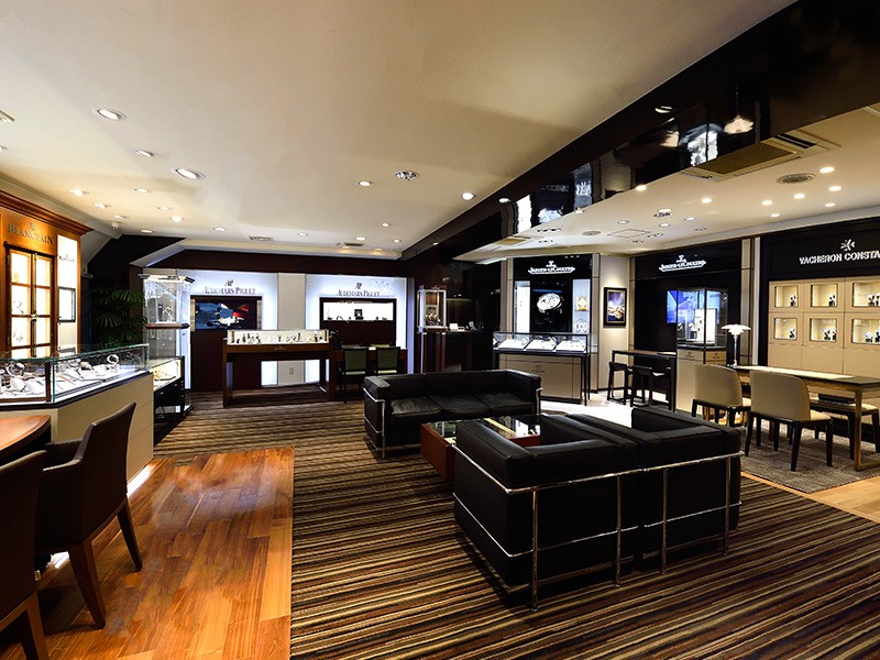 BEST新宿本店の特徴