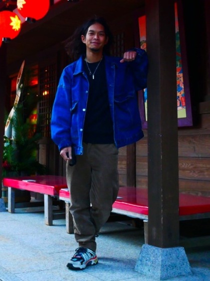 コーデ1：ブルーデニム×スエット＋カーゴ