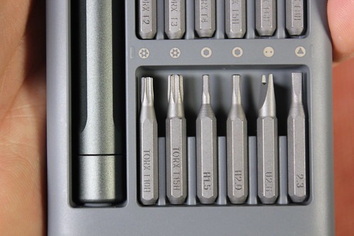 精密ドライバー