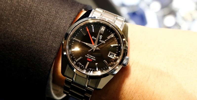 SBGJ203(グランドセイコー) GMT機能搭載のハイスペックモデル