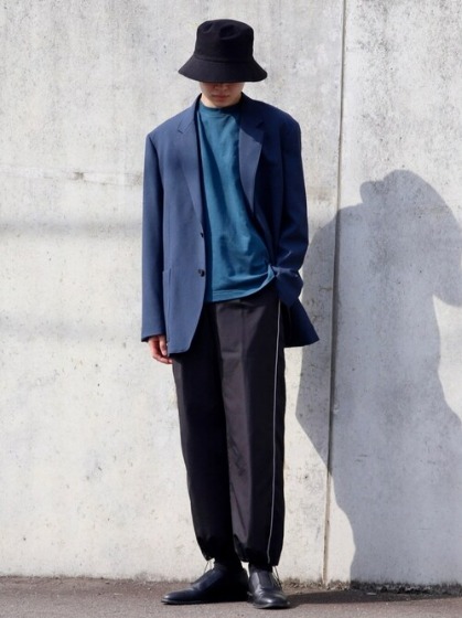 テーラードジャケット