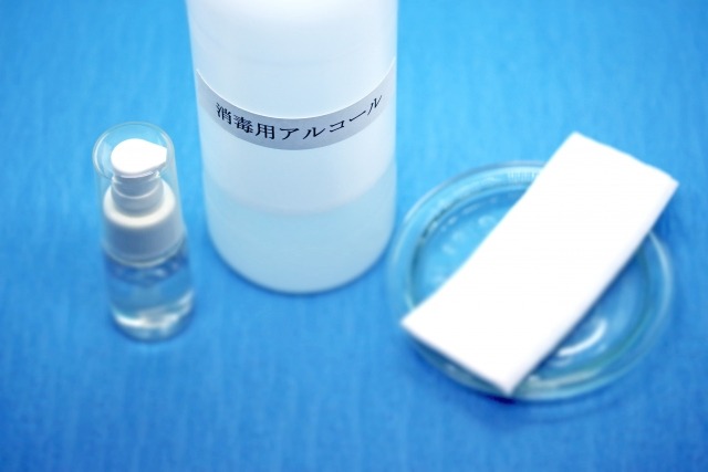 ②清掃用にアルコールを用意する