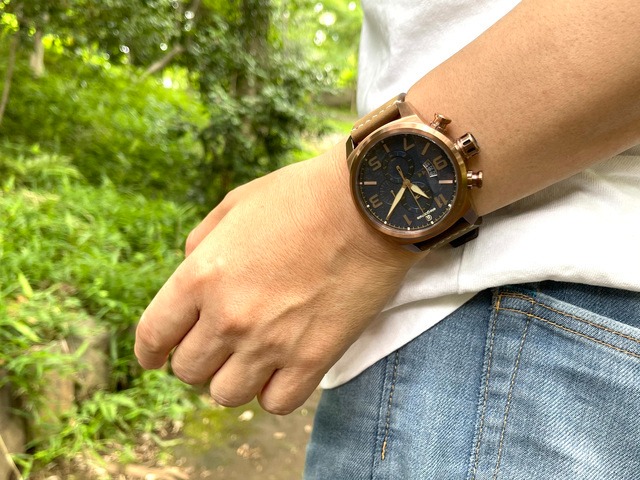 ELEGANTSISはカジュアルで知的な腕時計