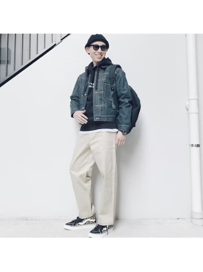 ③ジャケットの装飾が多すぎるから