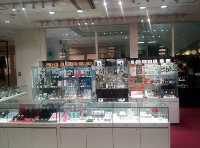 神戸市中央区の時計店：TicTacミント神戸店