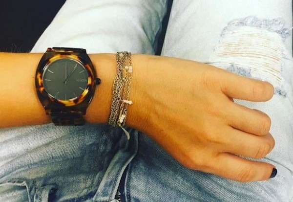 ニクソン"タイムテラー" 人気の電池交換業者を比較