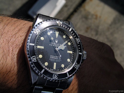 ロレックスの買取はライン査定を利用すると便利