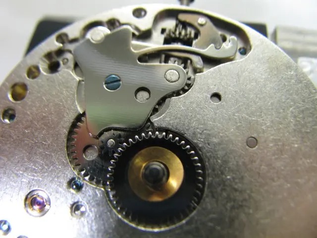 ガガミラノのゼンマイ切れを修理したい！お店の選び方