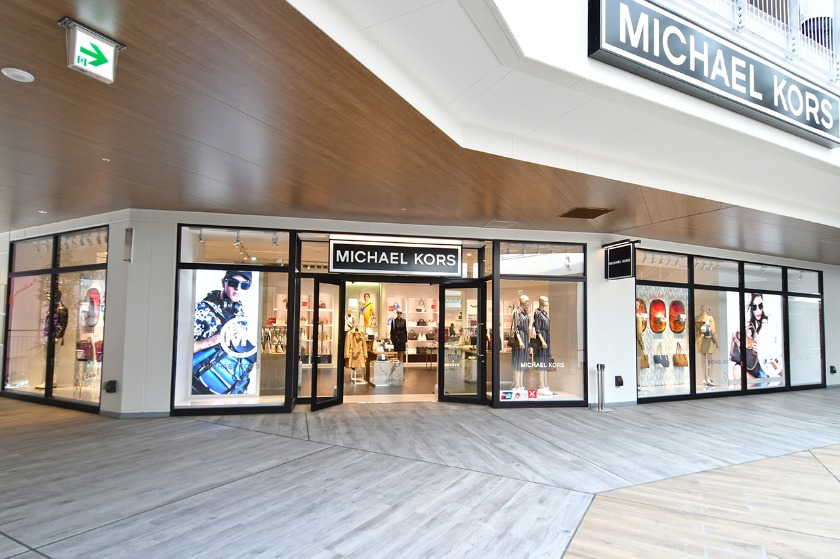 マイケルコース三井アウトレットパーク横浜ベイサイド店